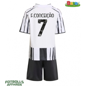 Juventus Francisco Conceicao #7 Hemmaställ Barn 2025-26 Kortärmad (+ Korta byxor)
